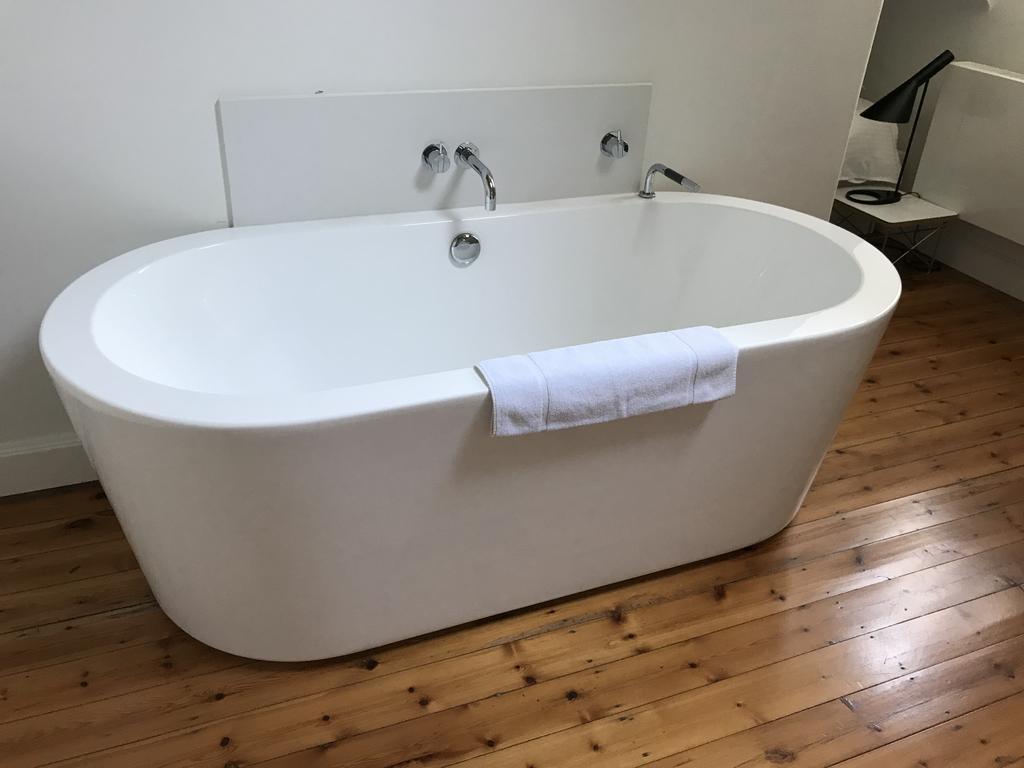 Guesthouse Bernardin Antwerp Luaran gambar